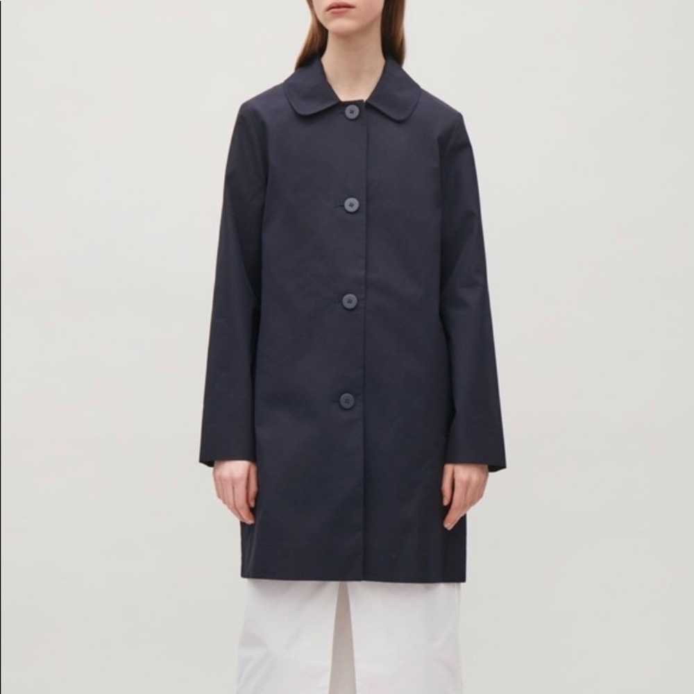 COPY - COS A straight style and long sleeves Navy…